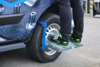 Εικόνα της Σκαλοπατάκι ρυθμιζόμενο για ελαφριά φορτηγά και οχήματα 4x4 Bgs