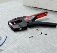 Εικόνα της Πολυεργαλείο ηλεκτρολόγων,πρεσάρισμα σε μονές μύτες ακροχιτωνίων Knipex